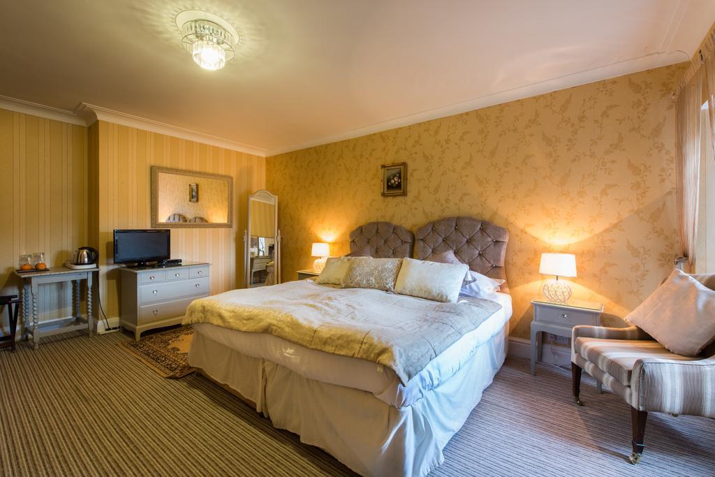 Maenan Abbey Hotel Лланруст Экстерьер фото