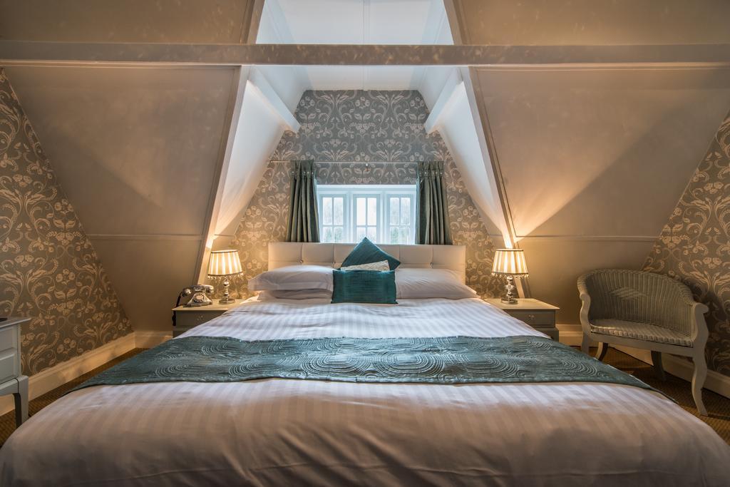 Maenan Abbey Hotel Лланруст Экстерьер фото